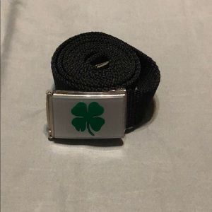 Clover leaf Web belt